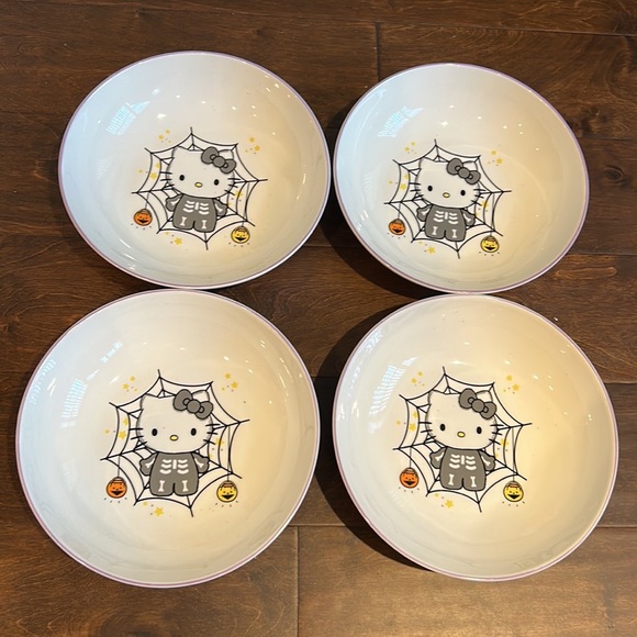 Hello Kitty Halloween Pasta Bowls Set Of 4 Spiderweb Pumpkin New - Picture 1 of 3